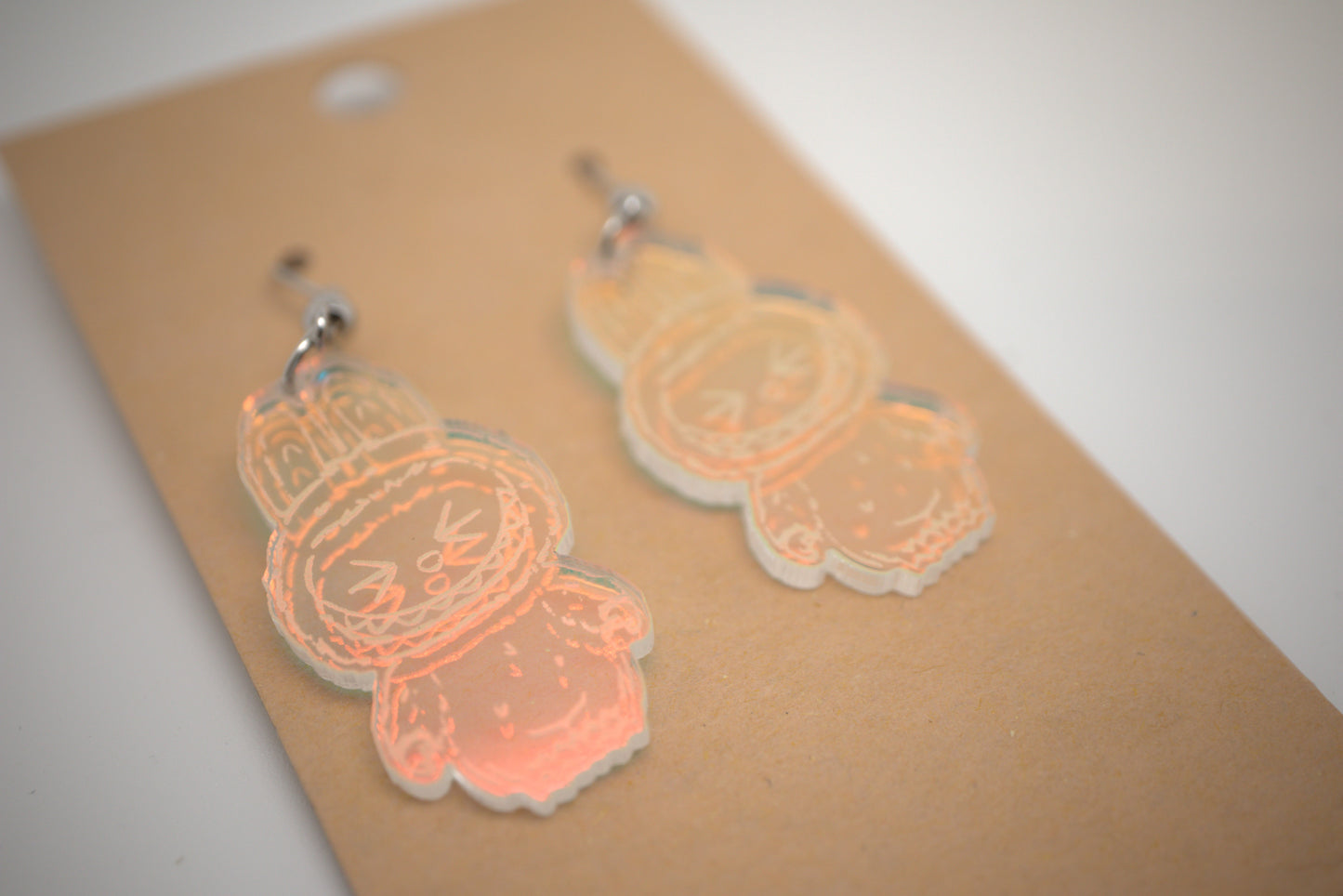 🧸 La Fu Fu – Iridescent Acrylic Earrings