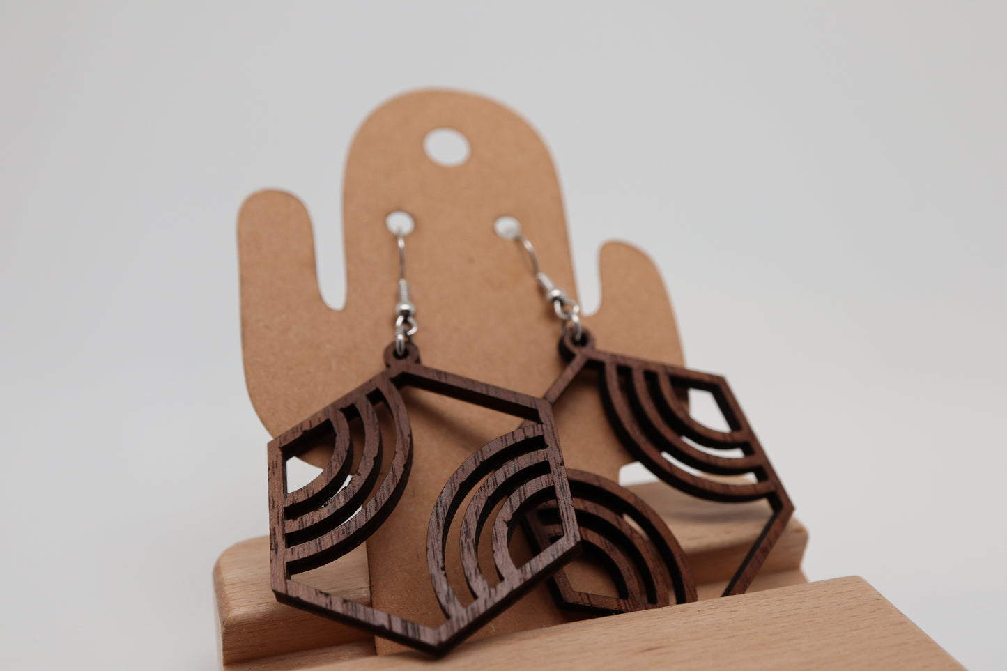 šŖµ Echo Arc ā Walnut Wood Earrings