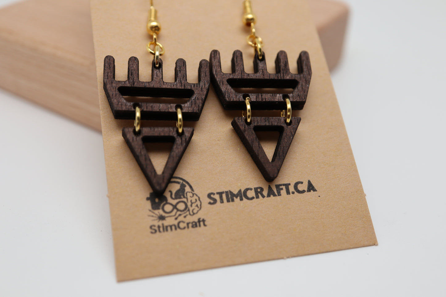 🐾 Bear səxʷsuxʷ – Laser-Cut Wood Earrings