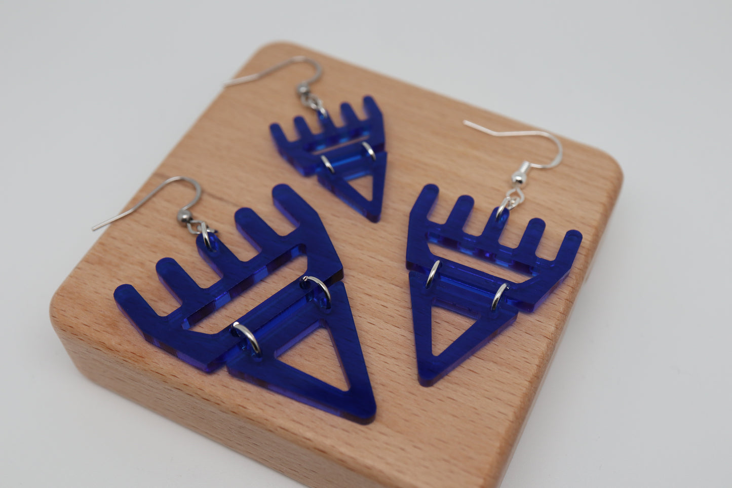 🐾 Sapphire Blue Translucent səxʷsuxʷ Paws - Laser-Cut Acrylic Earrings🐾