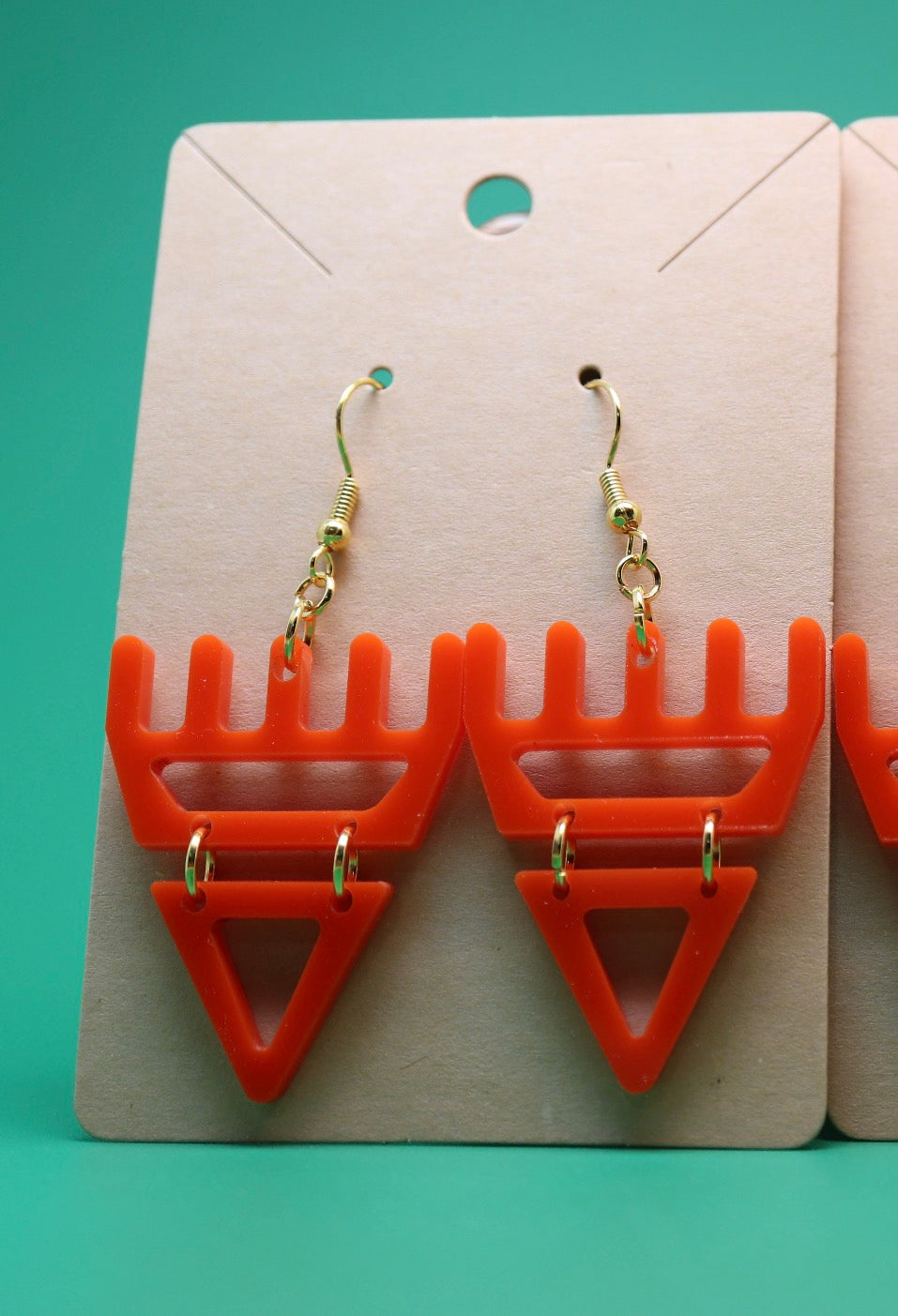 🐾Orange səxʷsuxʷ Paws – Laser-Cut Acrylic Earrings