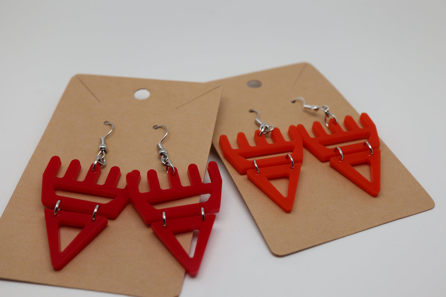 🐾Orange səxʷsuxʷ Paws – Laser-Cut Acrylic Earrings