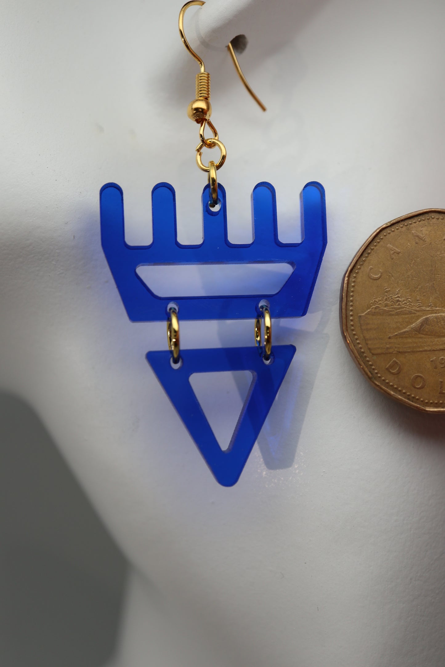 🐾 Sapphire Blue Translucent səxʷsuxʷ Paws - Laser-Cut Acrylic Earrings🐾