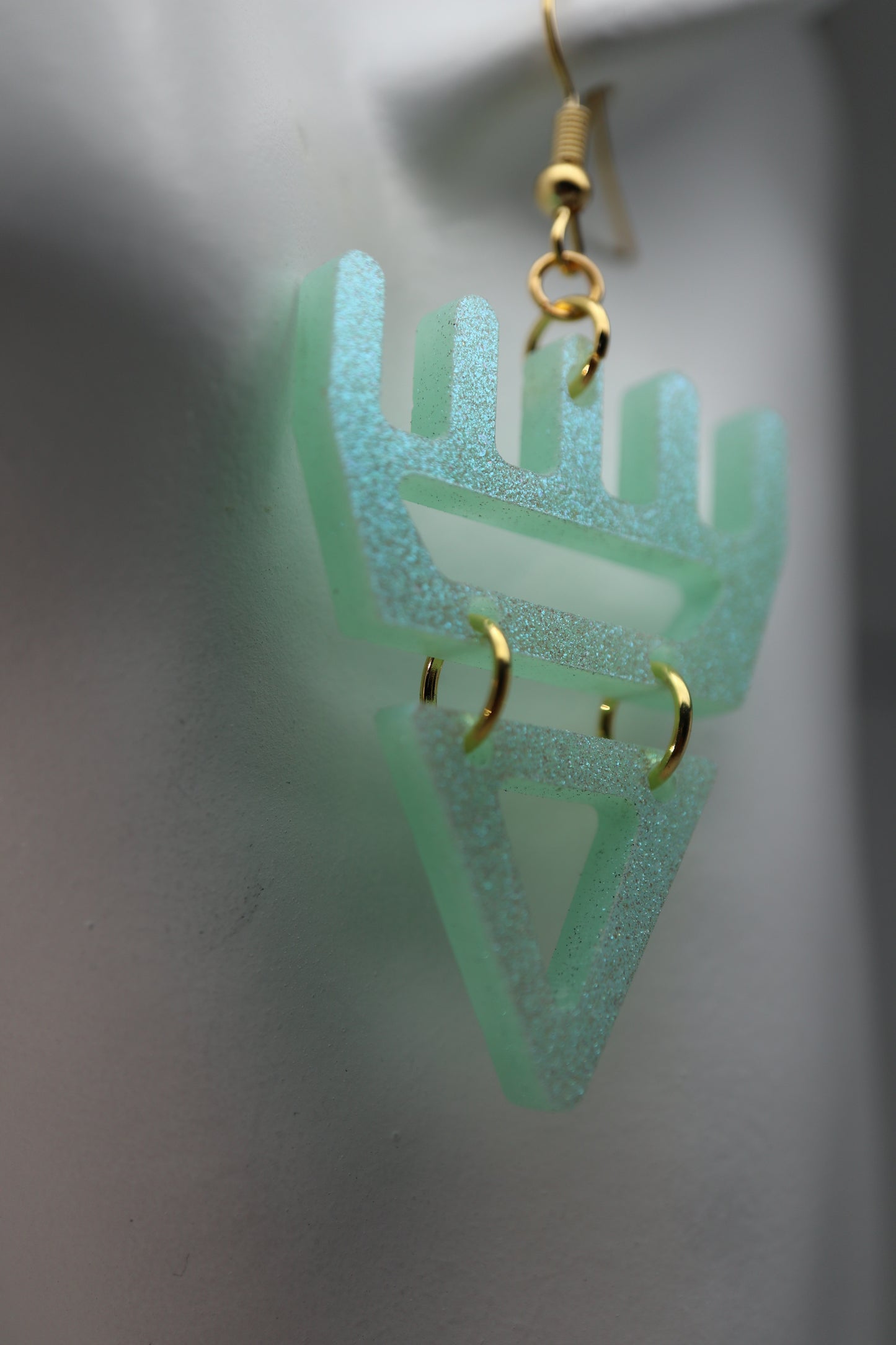 🐾 Mint Frost Sparkle səxʷsuxʷ Paws - Laser-Cut Acrylic Earrings 🐾 – Limited Run ✨