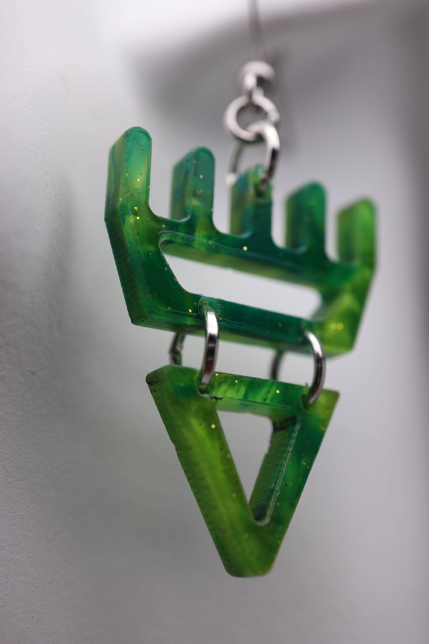 🐾 Marble Moss  səxʷsuxʷ Paws - Laser-Cut Acrylic Earrings 🐾 – Limited Run ✨