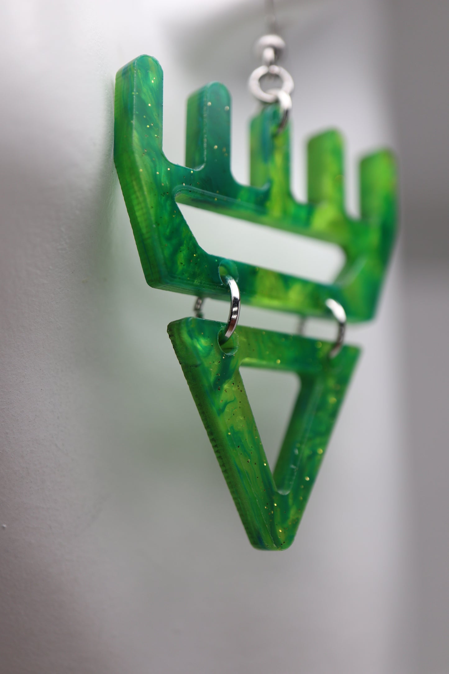 🐾 Marble Moss  səxʷsuxʷ Paws - Laser-Cut Acrylic Earrings 🐾 – Limited Run ✨