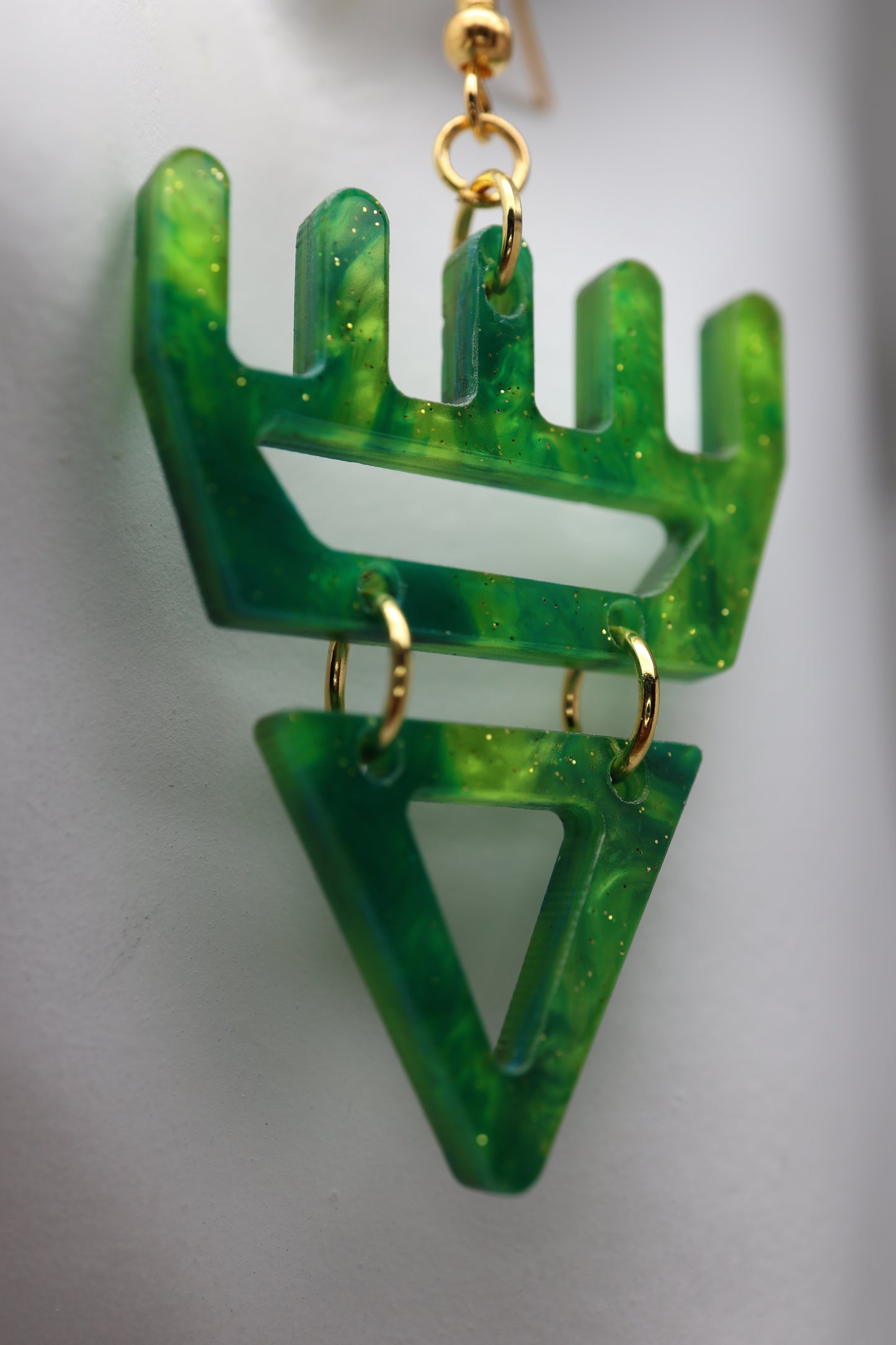 🐾 Marble Moss  səxʷsuxʷ Paws - Laser-Cut Acrylic Earrings 🐾 – Limited Run ✨