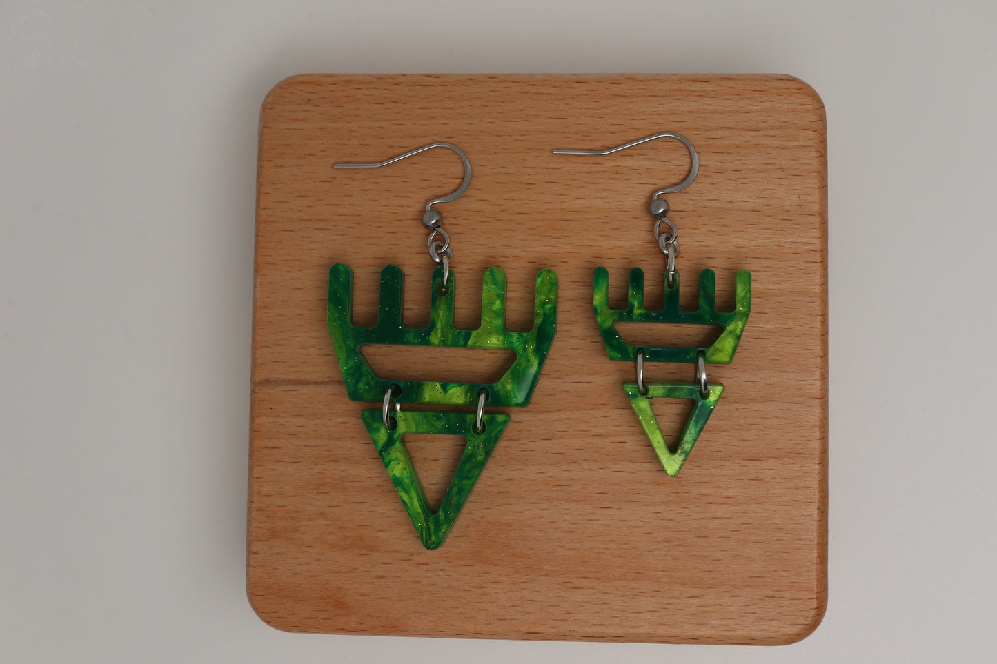 🐾 Marble Moss  səxʷsuxʷ Paws - Laser-Cut Acrylic Earrings 🐾 – Limited Run ✨