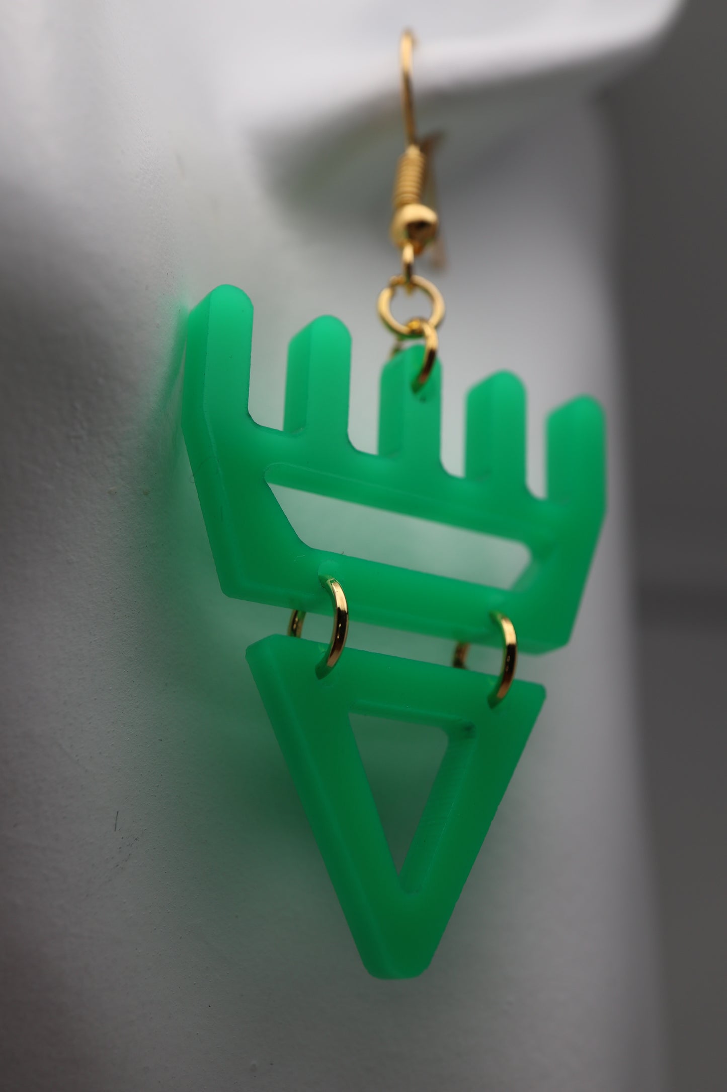 🐾 Neon Green Jelly  səxʷsuxʷ Paws - Laser-Cut Acrylic Earrings 🐾 – Limited Run ✨