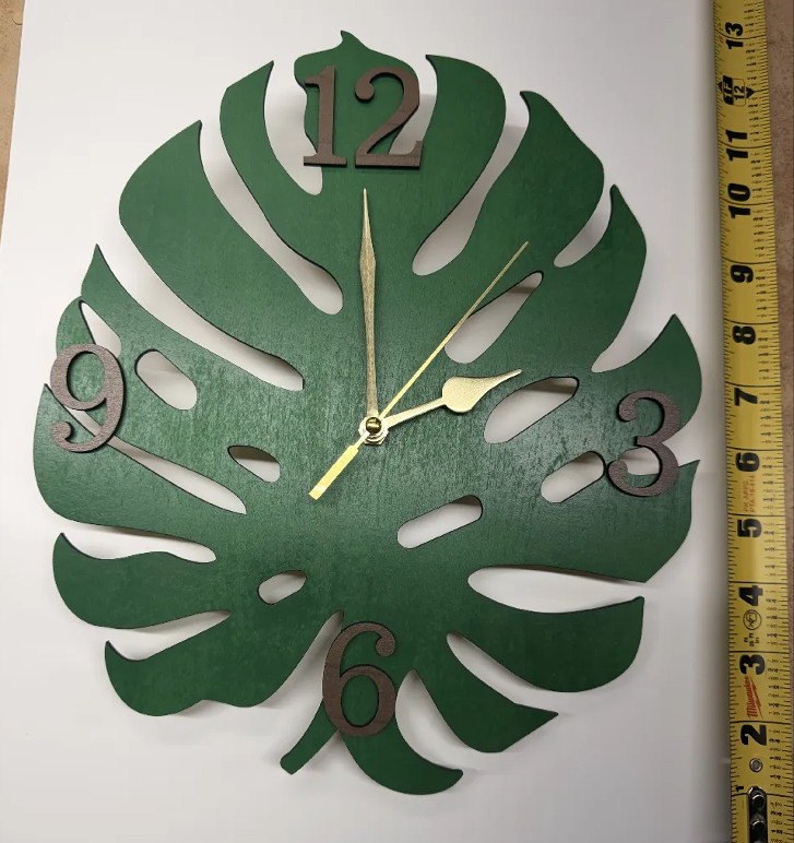 🌿 Monstera Leaf Clock – Bronze Number & Gold Leaf-Style Hands Edition