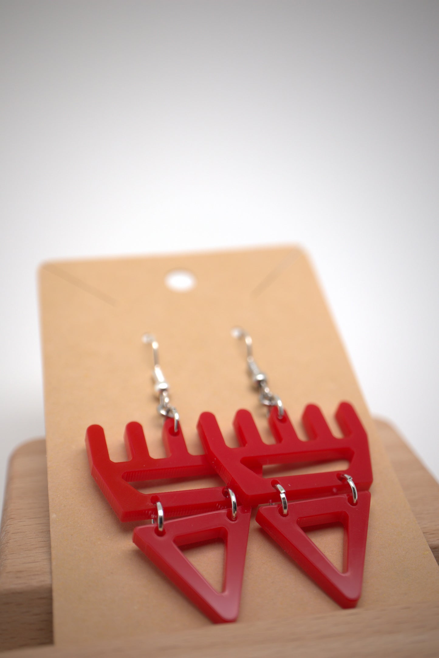 🐾Orange səxʷsuxʷ Paws – Laser-Cut Acrylic Earrings