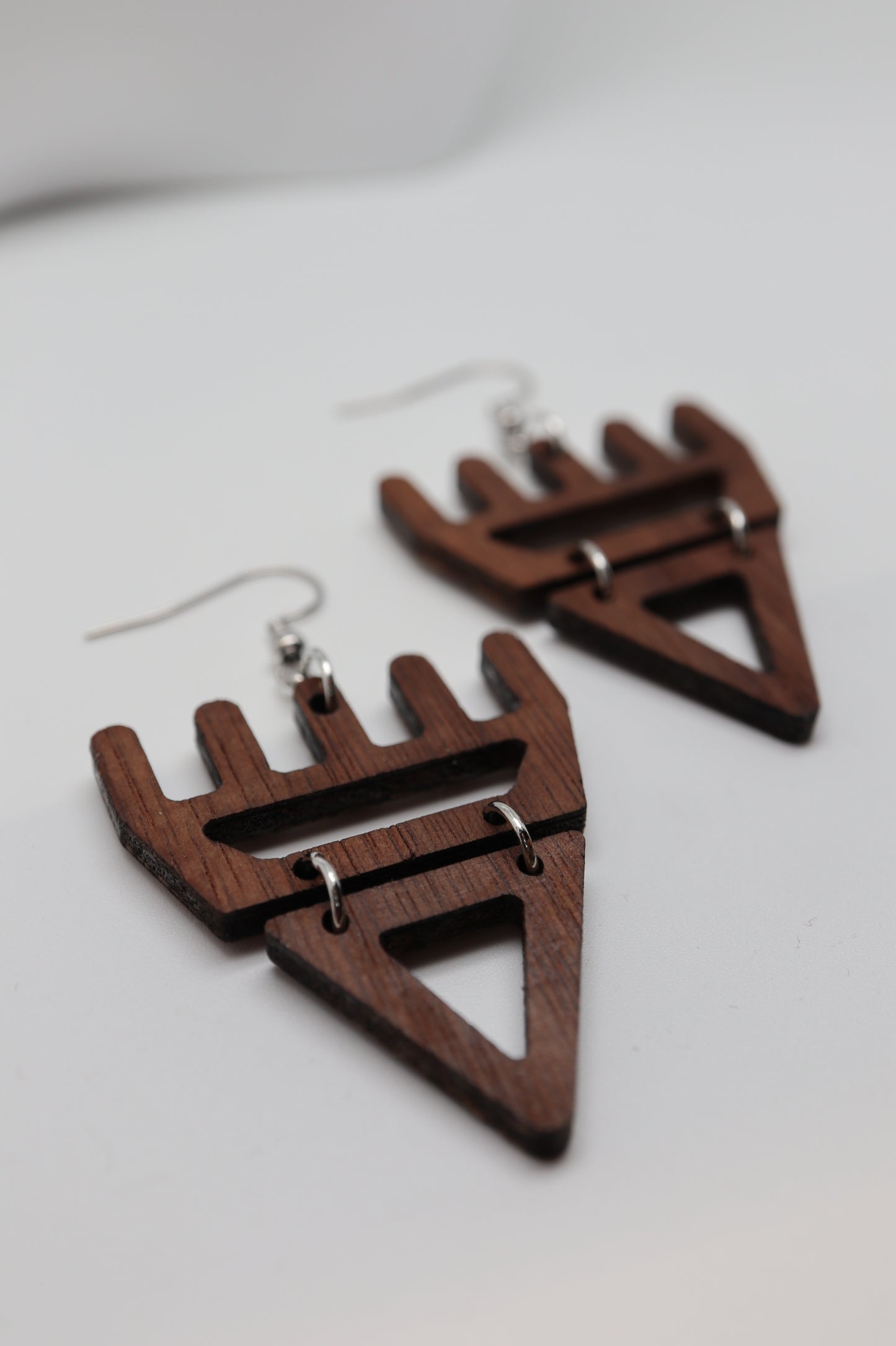 🐾 Bear səxʷsuxʷ – Laser-Cut Wood Earrings