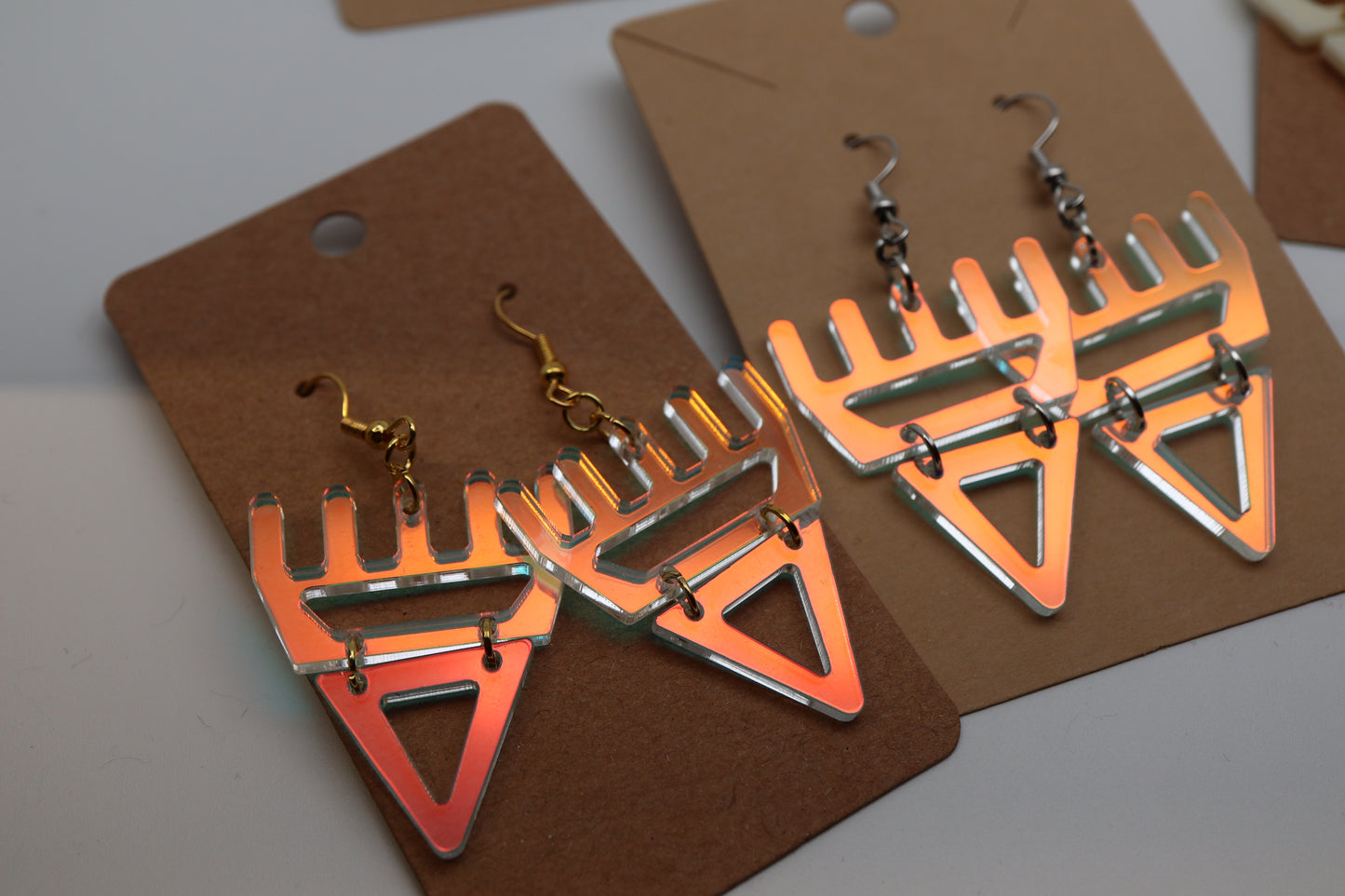 🐾 Iridescent Shimmering səxʷsuxʷ Paw  – Laser-Cut Acrylic Earrings